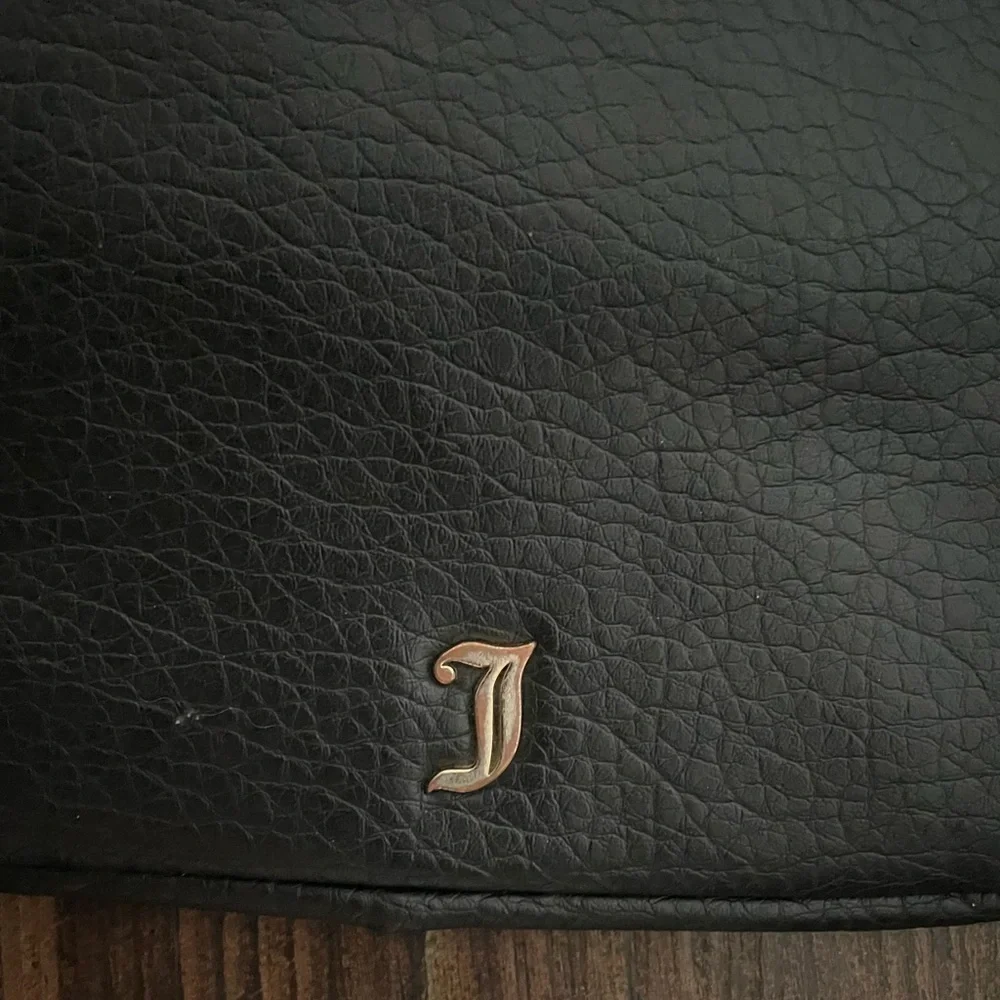 Juicy Couture wristlet